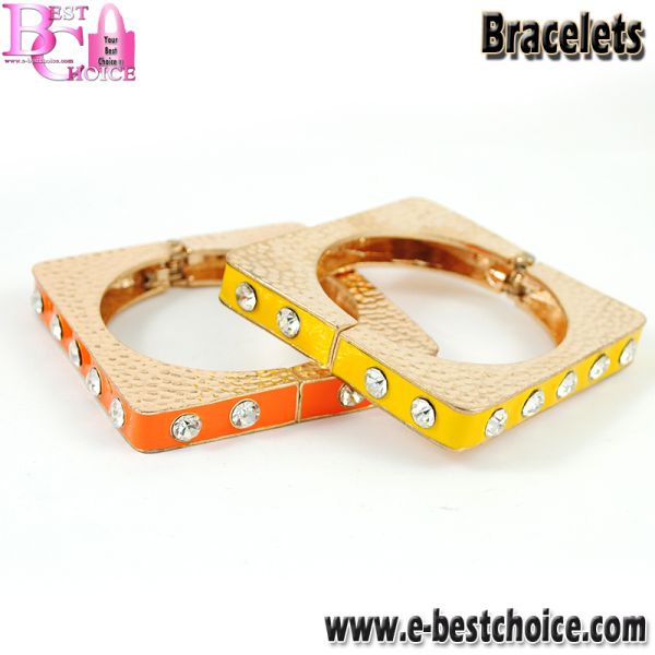 FC-6054 YL Square Bangle Bracelet